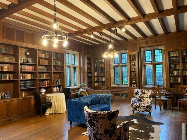 Bed and breakfast The Castle At Skylands Manor