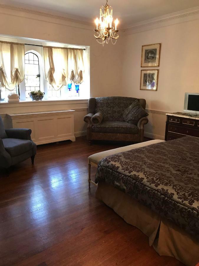 Bed and breakfast The Castle At Skylands Manor
